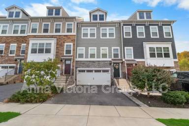 Main picture of 7135 Yamhill Way