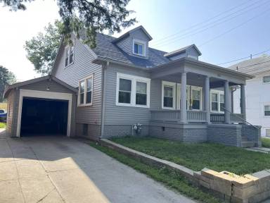 Main picture of 1012 S 14th St