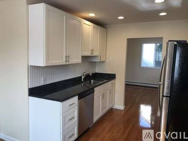 Main picture of 45 Hidden St