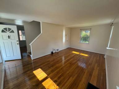 Main picture of 376 Terrace Pl