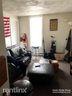 Main picture of 141 W 9th St