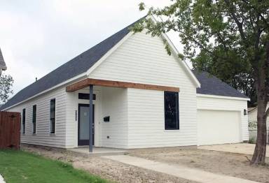 Main picture of 2821 Townsend Dr