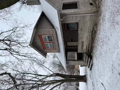 Main picture of 707 Logan Ave