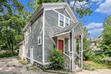 Main picture of 714 W Cedar St