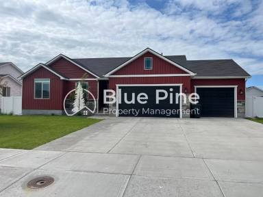 Main picture of 3237 Harlow Dr