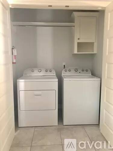 Main picture of 205 Teak Dr
