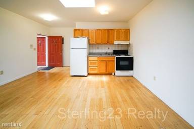 Main picture of 2279 Steinway St