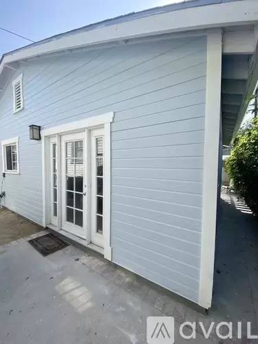 Main picture of 3677 2nd Ave