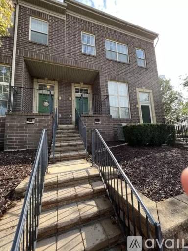 Main picture of 4232 Maple St