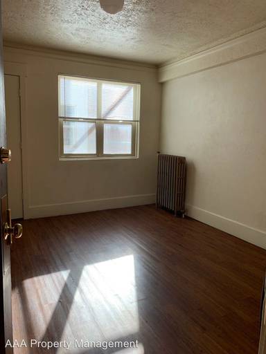 Main picture of 1111 Main St