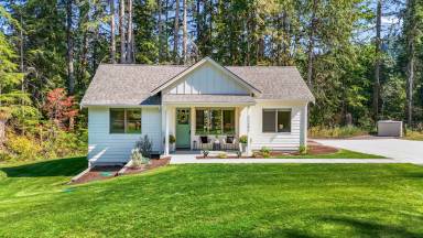 Main picture of 32686 NE Big Rock Rd
