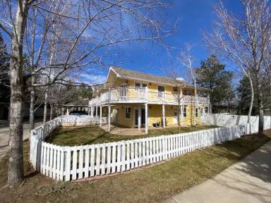 Main picture of 3515 Broadway St