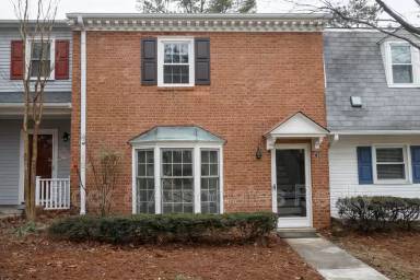 Main picture of 405 Herndon Dr