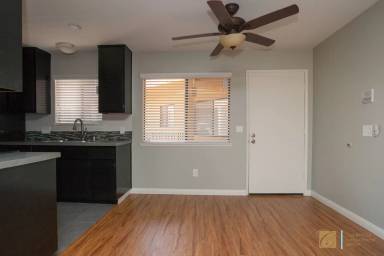 Main picture of 3989 Richmond St