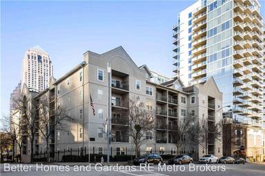 Main picture of Peachtree Walk Condominiums