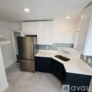 Main picture of 410 W Evergreen St