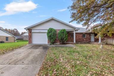 Main picture of 3707 Stonebridge Dr
