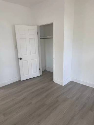Main picture of 219 E Mulberry St