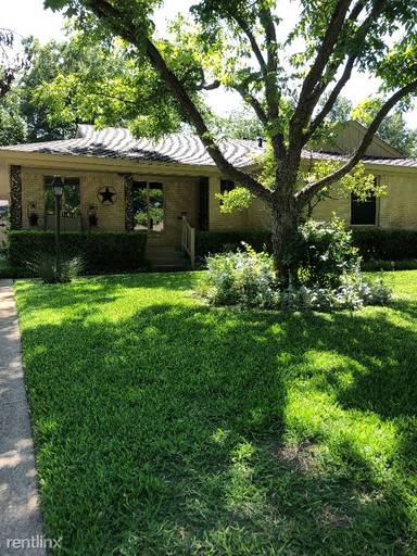 Main picture of 11632 Colmar St