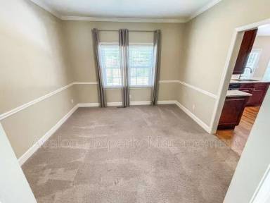 Main picture of 1598 Brentwood Dr