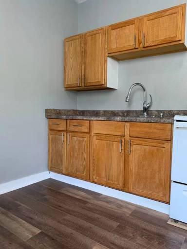 Main picture of 1021 Hudson Rd