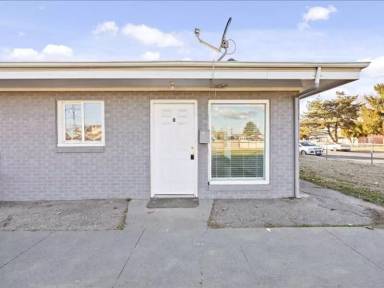 Main picture of 928 W Ruby St