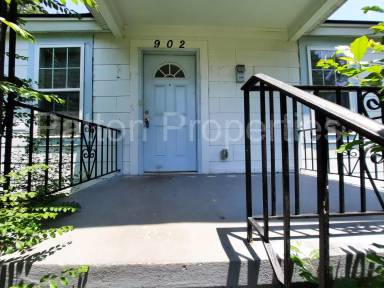 Main picture of 902 Pine St