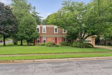 Main picture of 2001 Friendship Ln