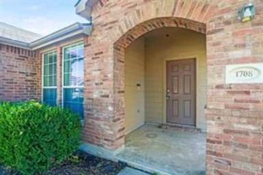 Main picture of 1708 Heron Dr