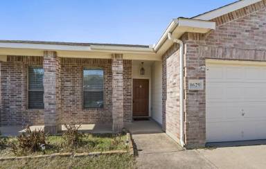 Main picture of 8629 Meredith Ln