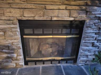 Main picture of 100 Collinstown Ave