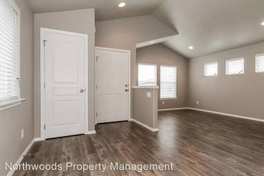 Main picture of 226 River Walk Pl