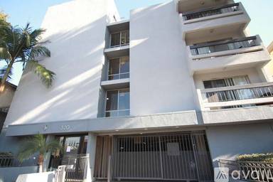 Main picture of 320 S Occidental Blvd