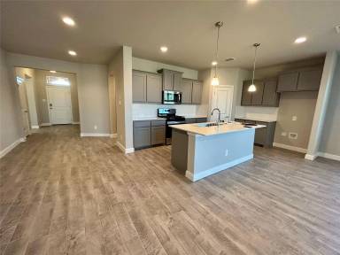 Main picture of 16012 Bronte Ln