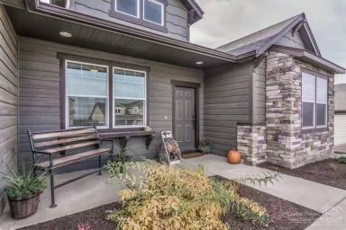 Main picture of 4368 SW Umatilla Ave