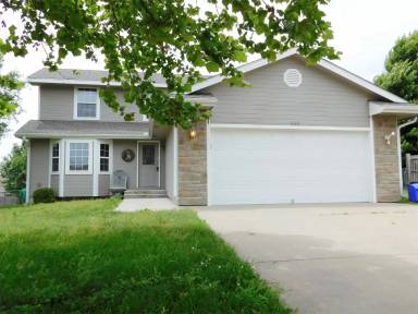 Main picture of 1422 Hickory Ln