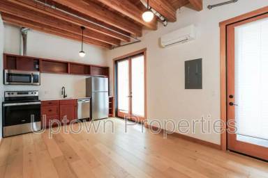 Main picture of 1515 N Rosa Parks Way