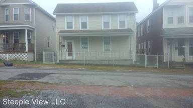 Main picture of 110 Arch St