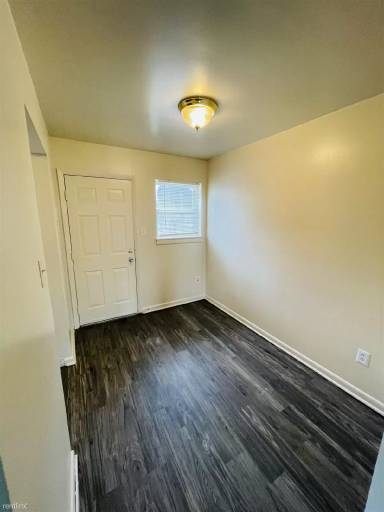 Main picture of 1816 N 21st St