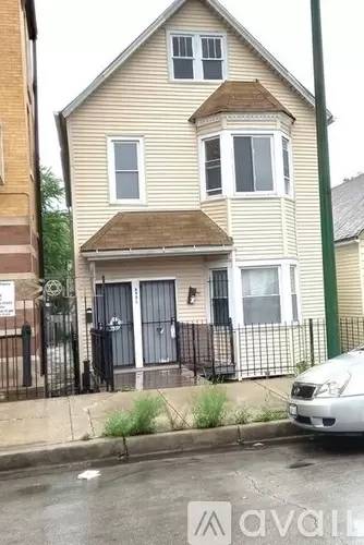 Main picture of 8931 S Houston Ave