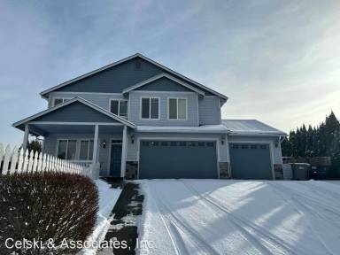 Main picture of 225 W 52nd Ave