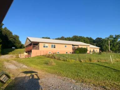 Main picture of 2525 Freber Rd