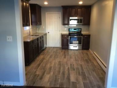 Main picture of 850 Dewey St