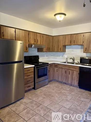 Main picture of 1424 W 5th St