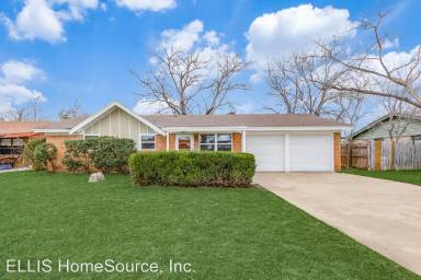 Main picture of 809 Bridle Ave