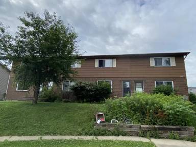 Main picture of 2427 Petsel Pl