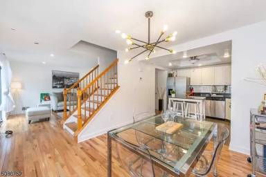 Main picture of 58 Yancy Dr