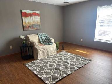 Main picture of 251 Woodridge Ct
