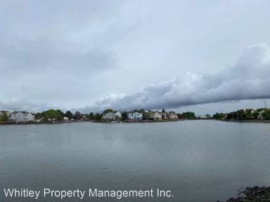 Main picture of 300 Baltic Cir