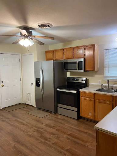 Main picture of 906 San Antonio St